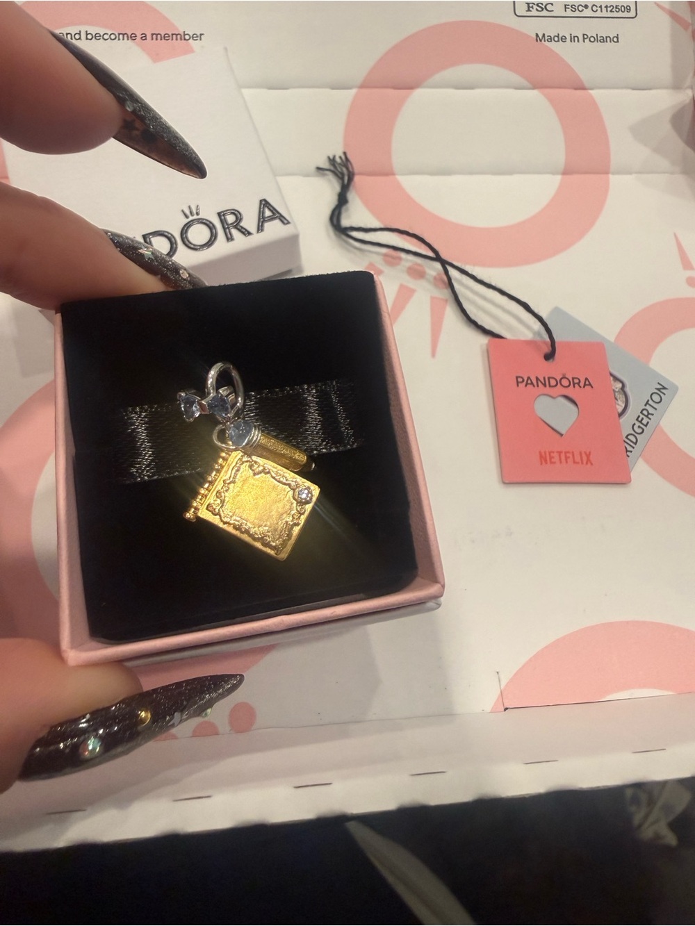Pandora Bridgerton Charm in Box